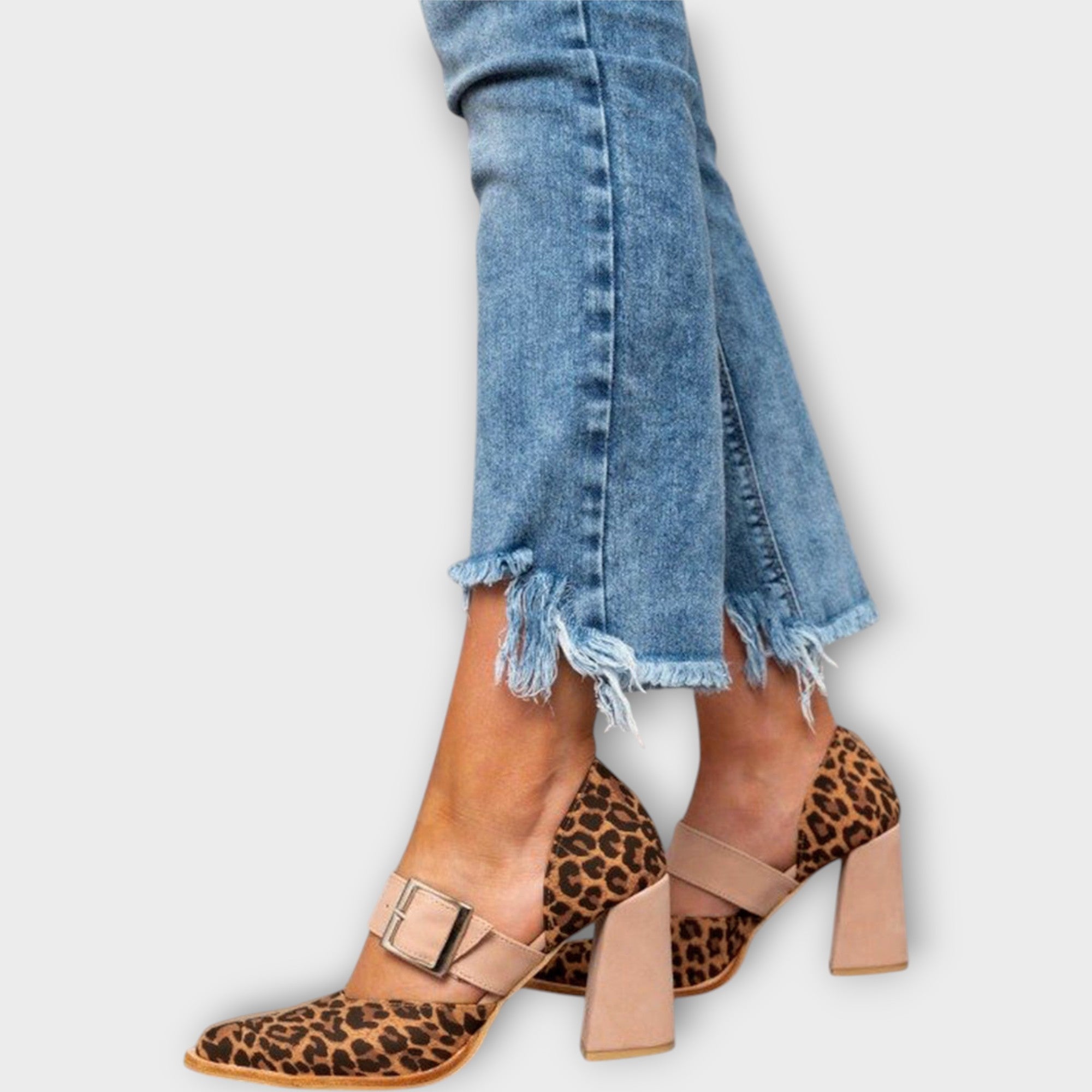 Lion Sandals with Sturdy Heel