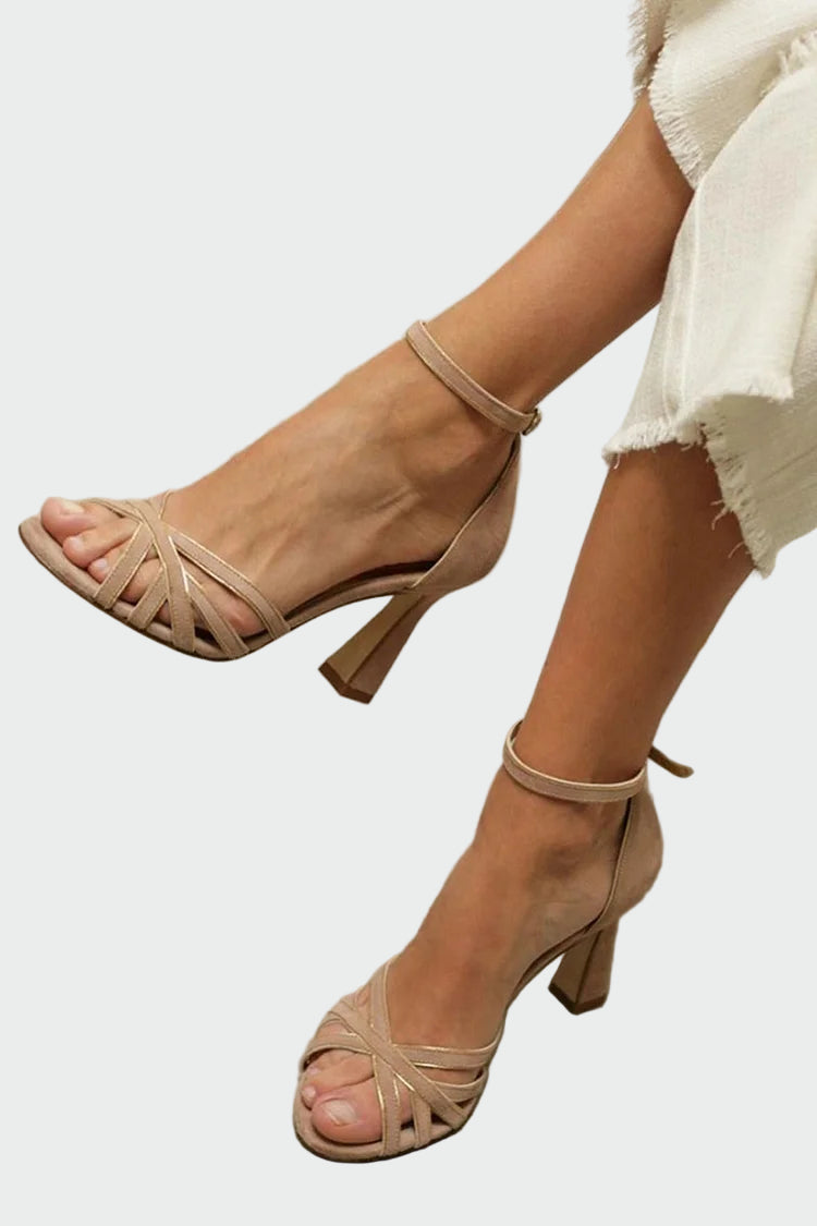 Block-heeled sandals with straps