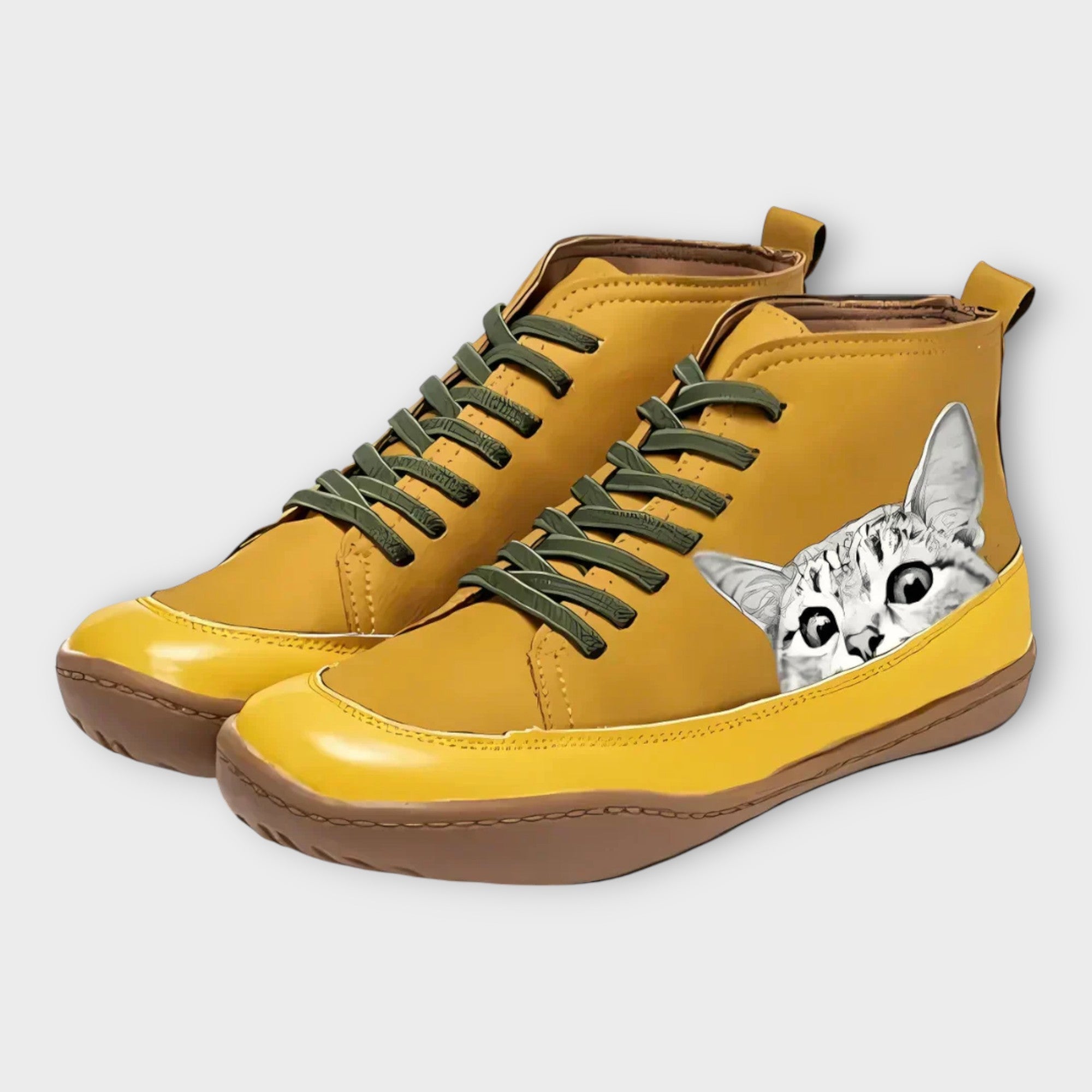 Stylish Sneakers with Subtle Design