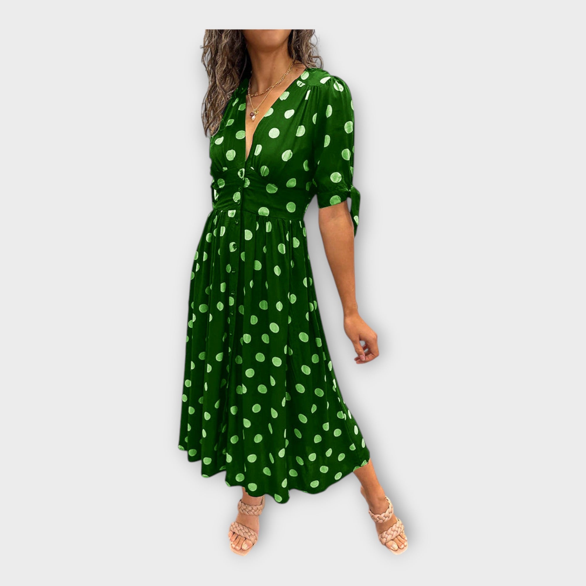 Elegant dress with a modern pattern and timeless finesse