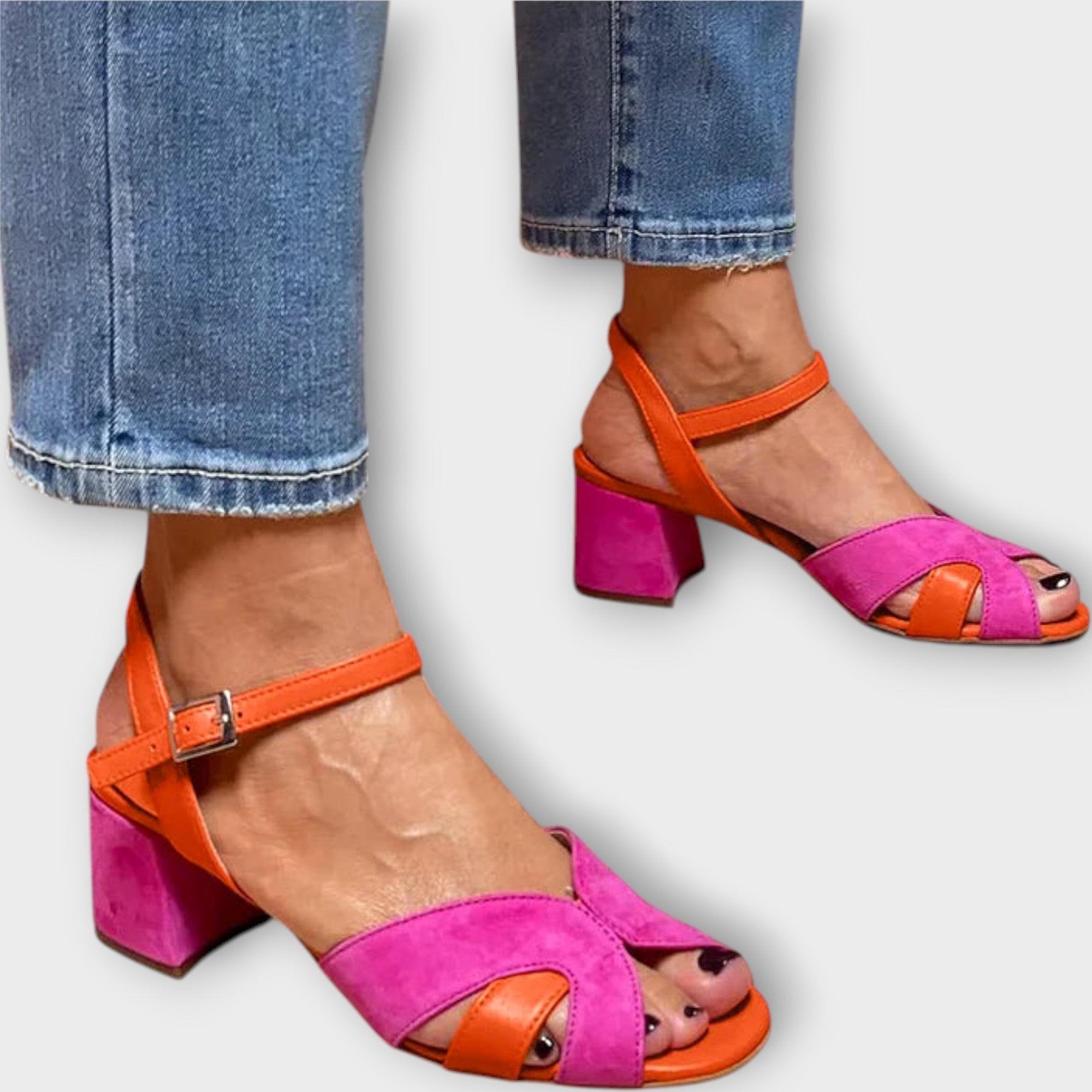 Block colour sandals with a comfortable heel