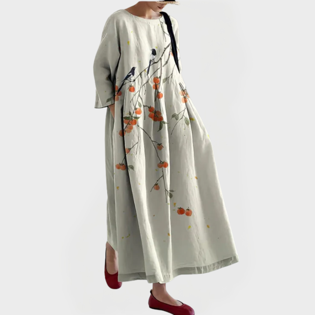 Elegant Maxi Dress in Linen with Embroidered Floral Lace