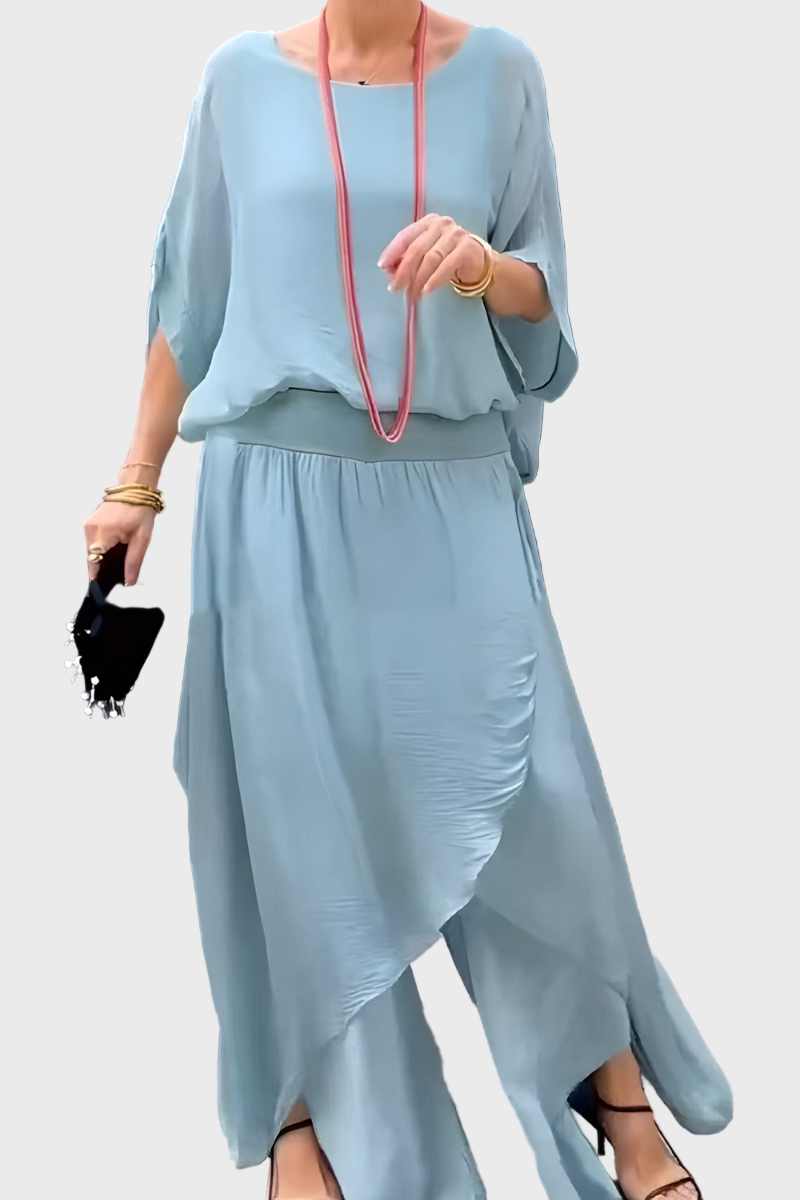 Top Wide and Trousers with Rips – Two-Piece Set in Chiffon