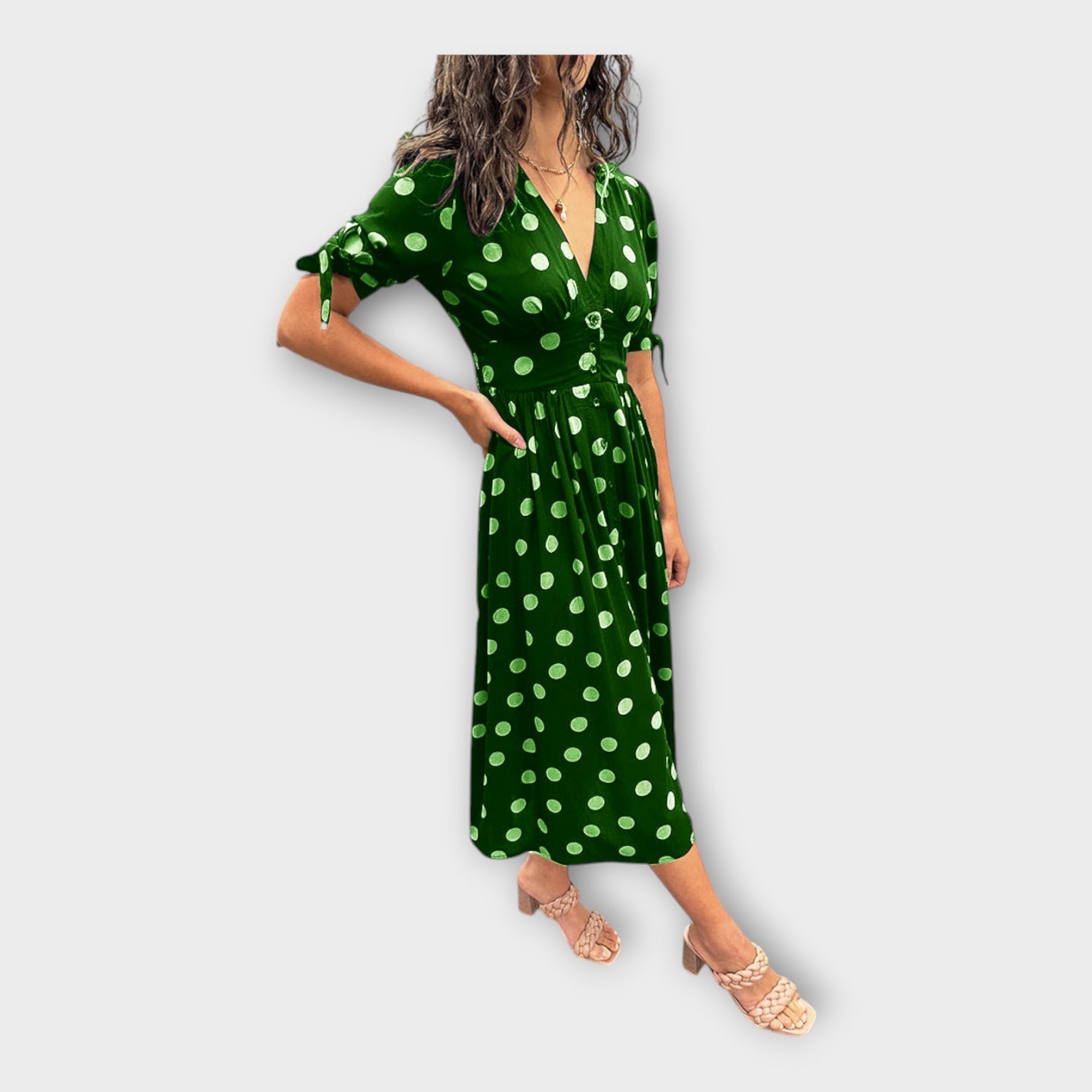 Elegant dress with a modern pattern and timeless finesse