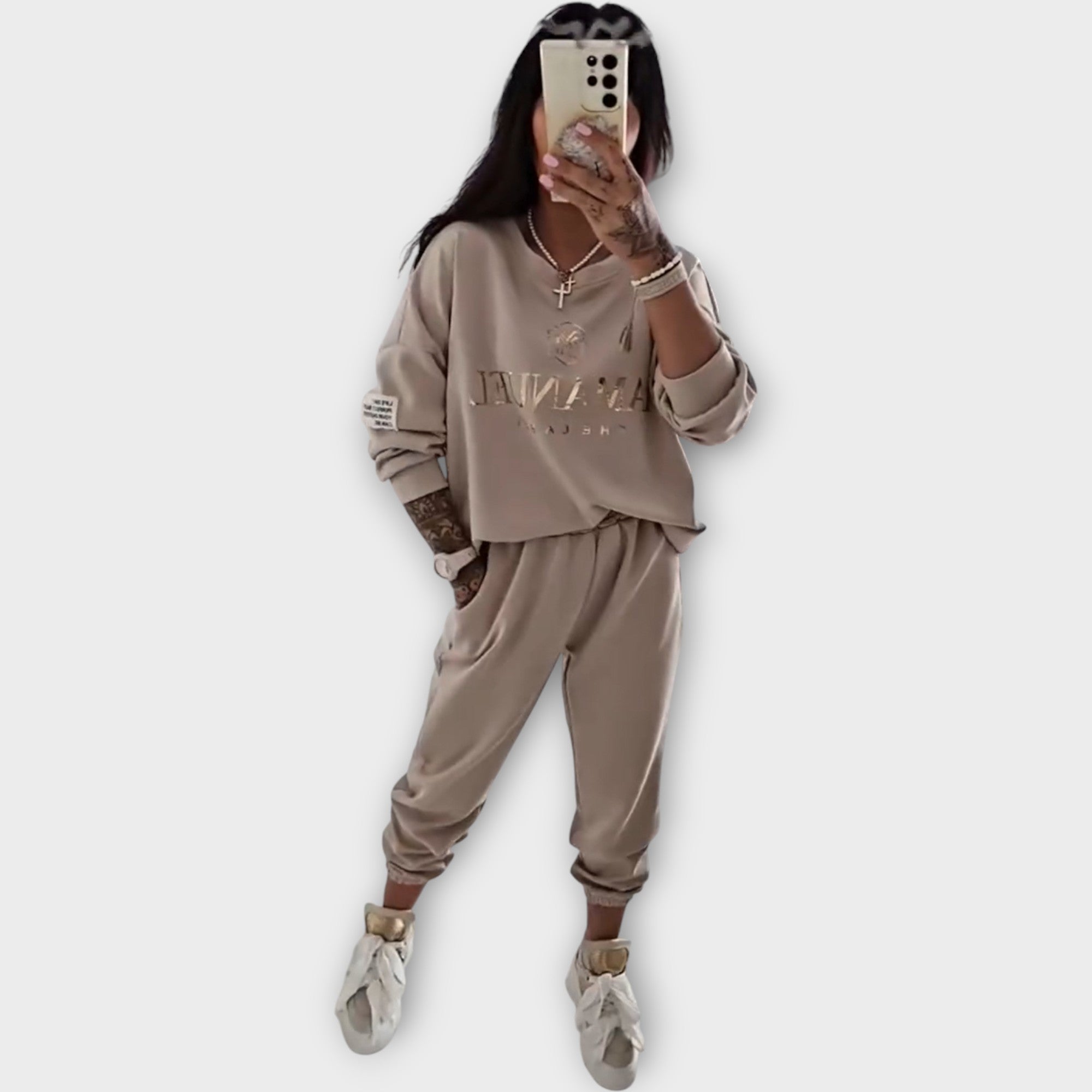 Tracksuit Set with Minimal Design and Comfort