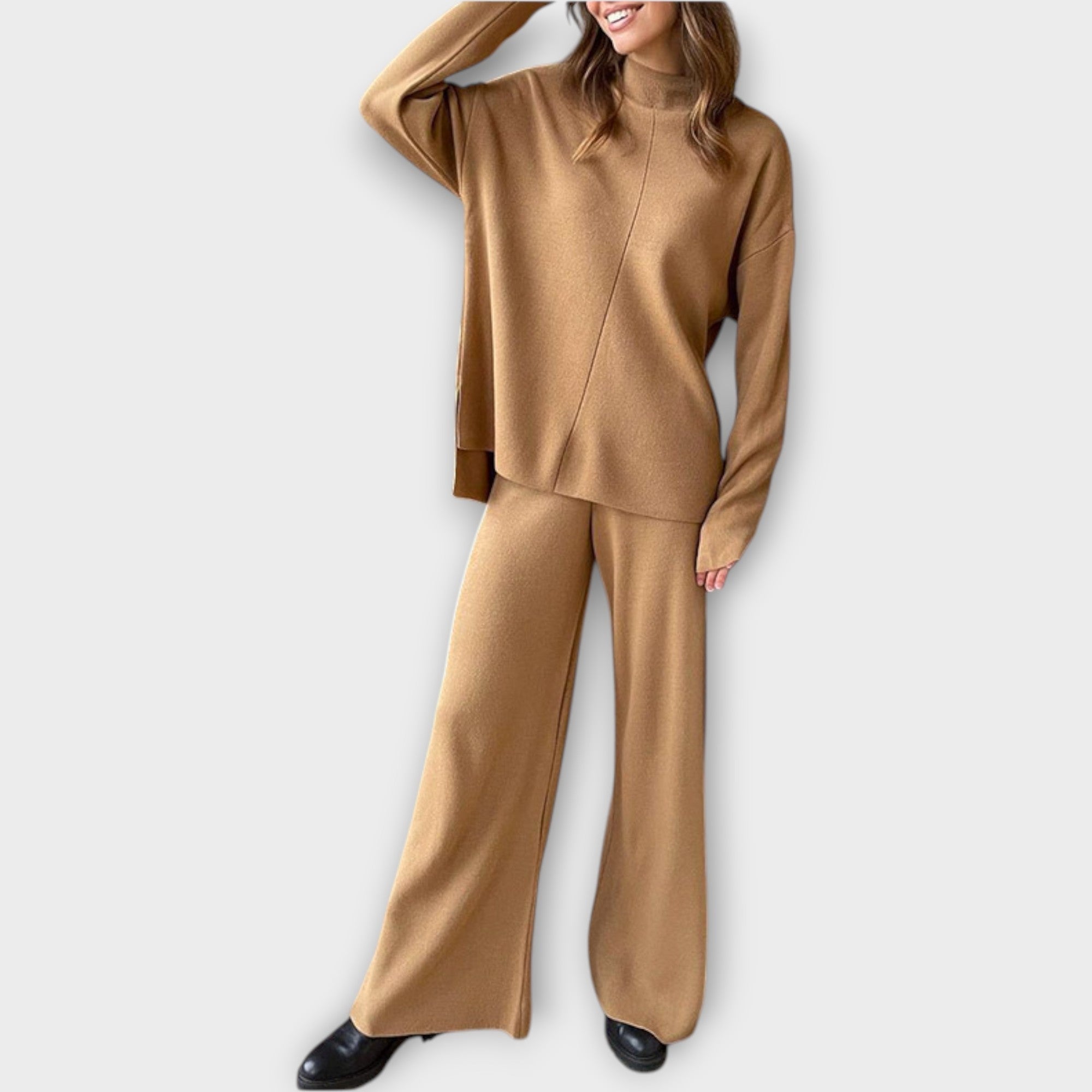 Set with Relaxed Fit and Minimal Aesthetic