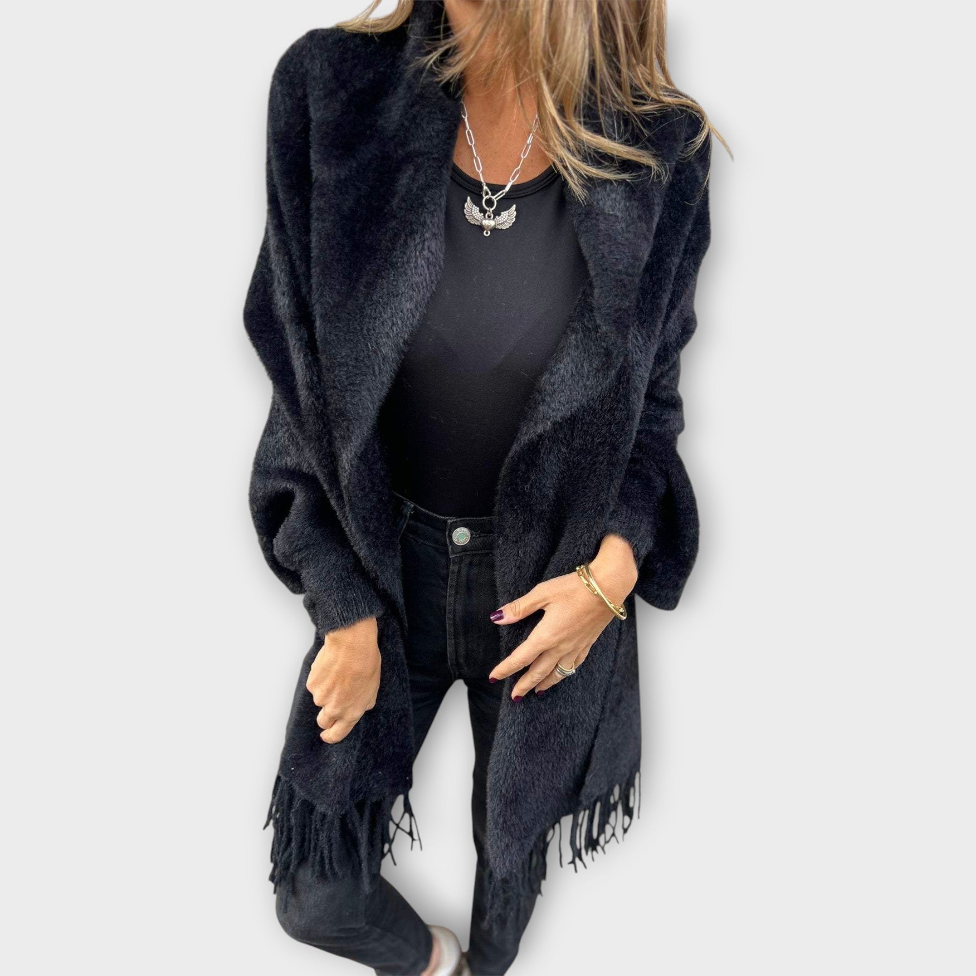 Knitted Wrap with Fringes