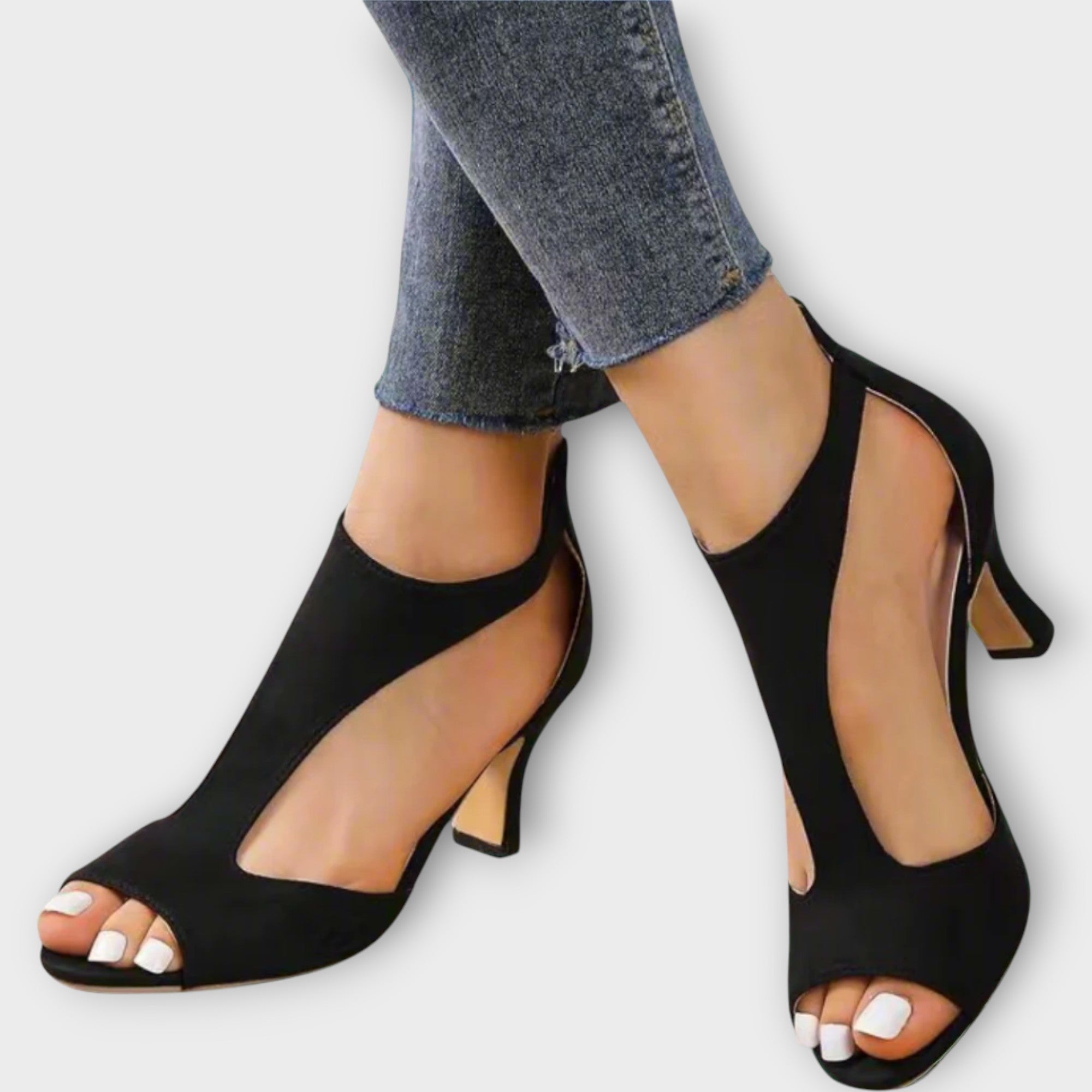 Elegant and Comfortable Heeled Sandals