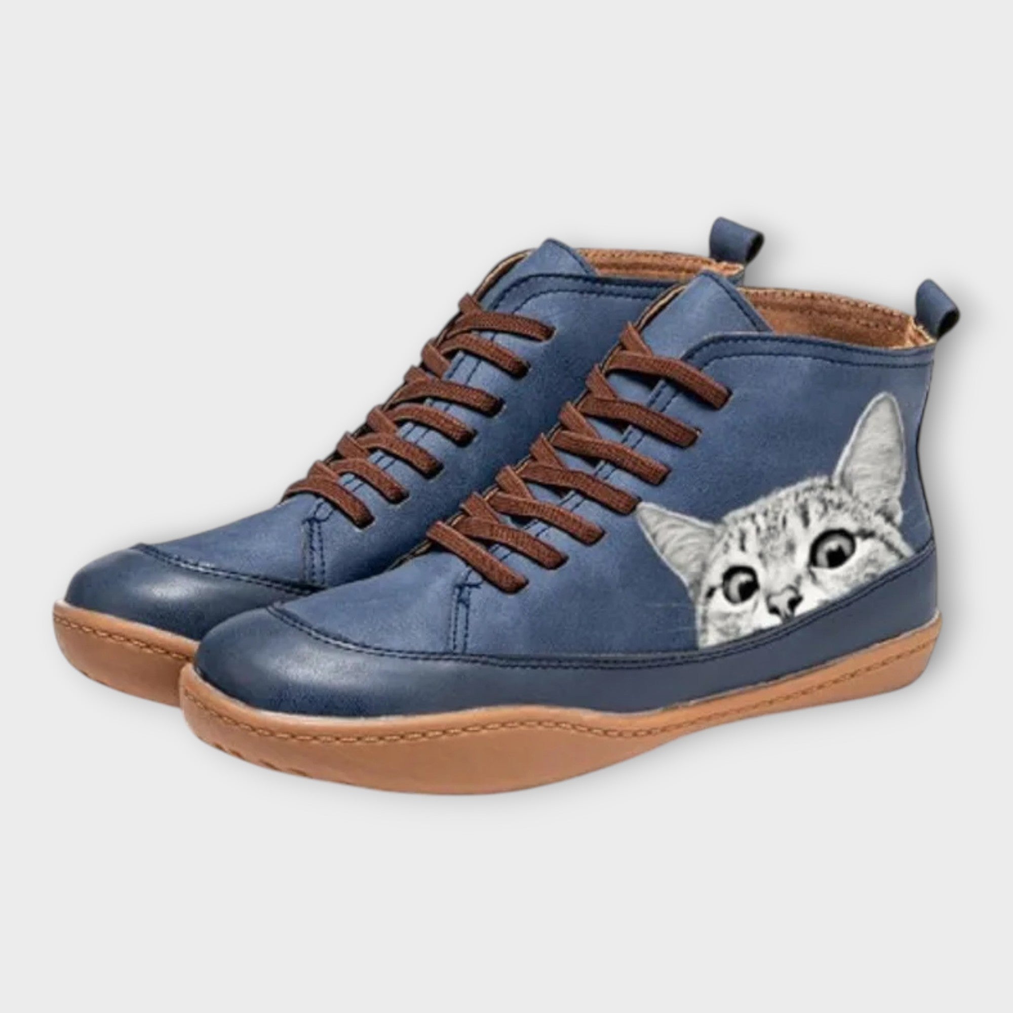 Stylish Sneakers with Subtle Design