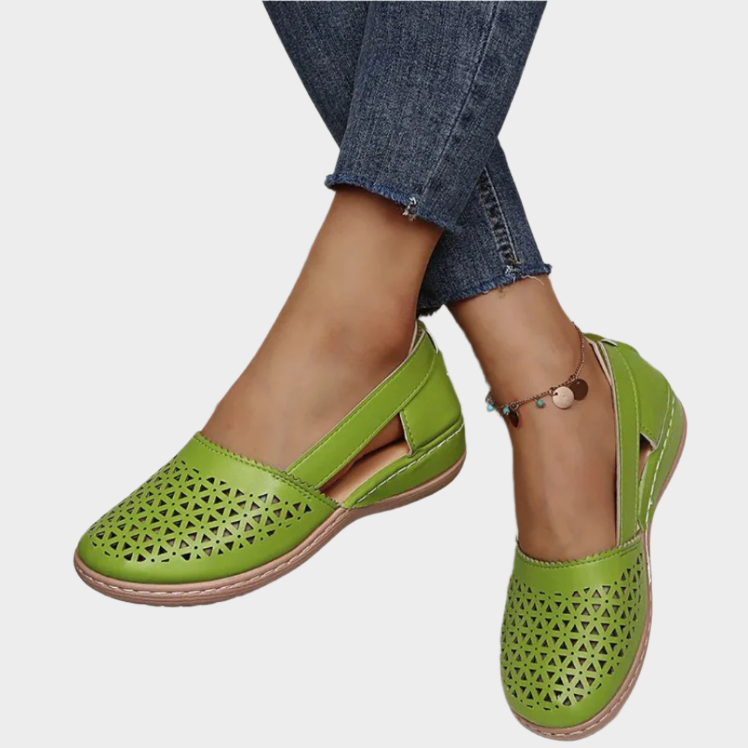 Anatomical Leather Ballerinas with Cut-Outs and Strap