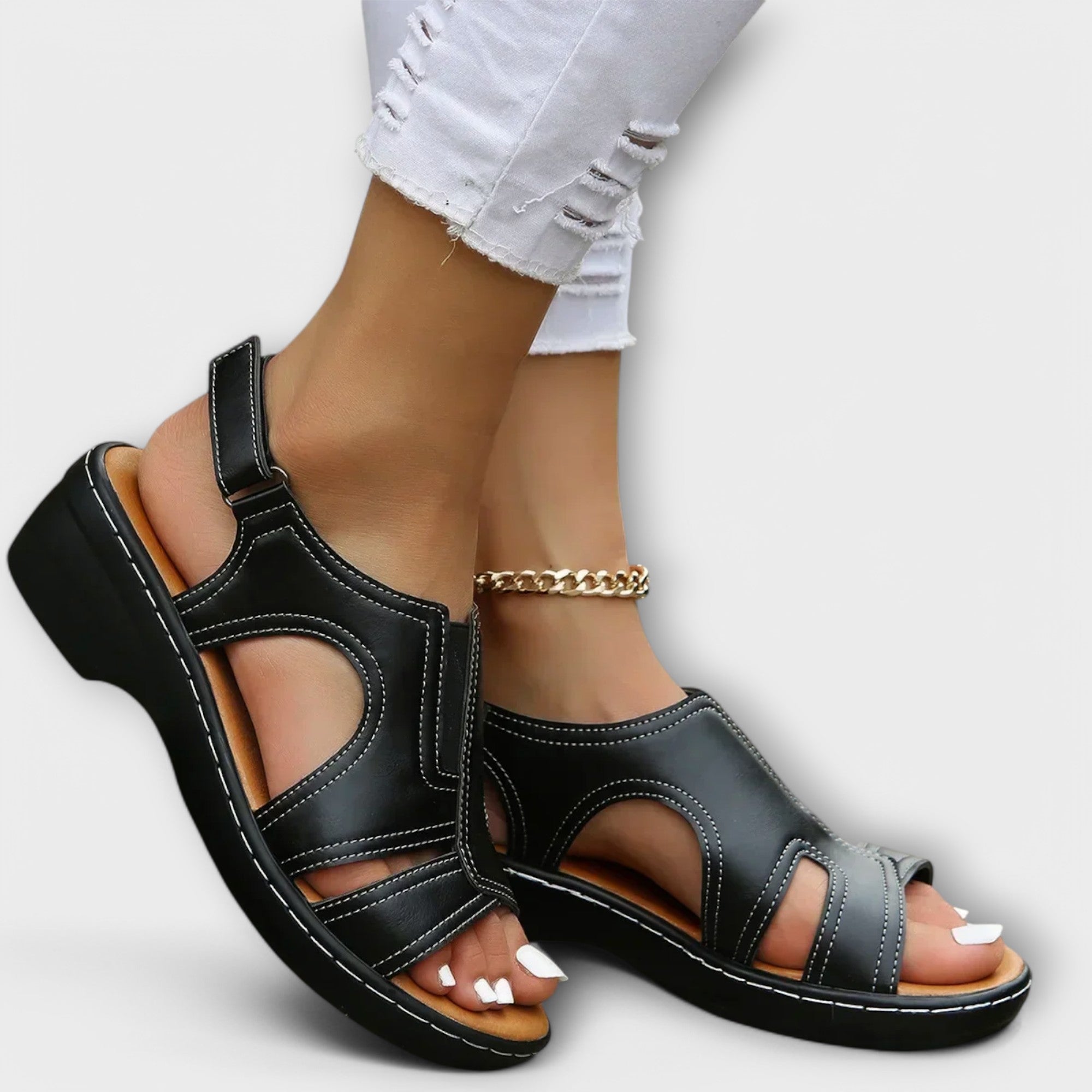 Sandals with Comfortable Leather Heel