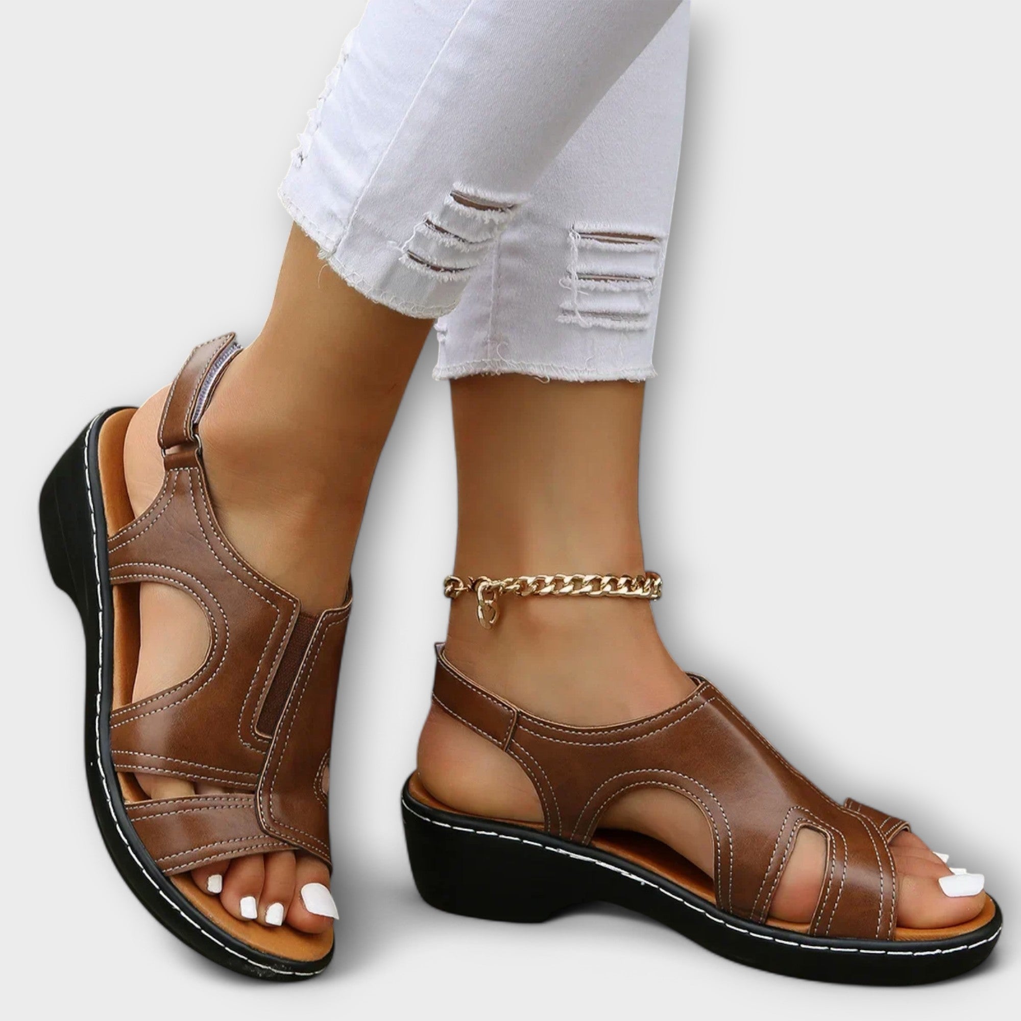 Sandals with Comfortable Leather Heel