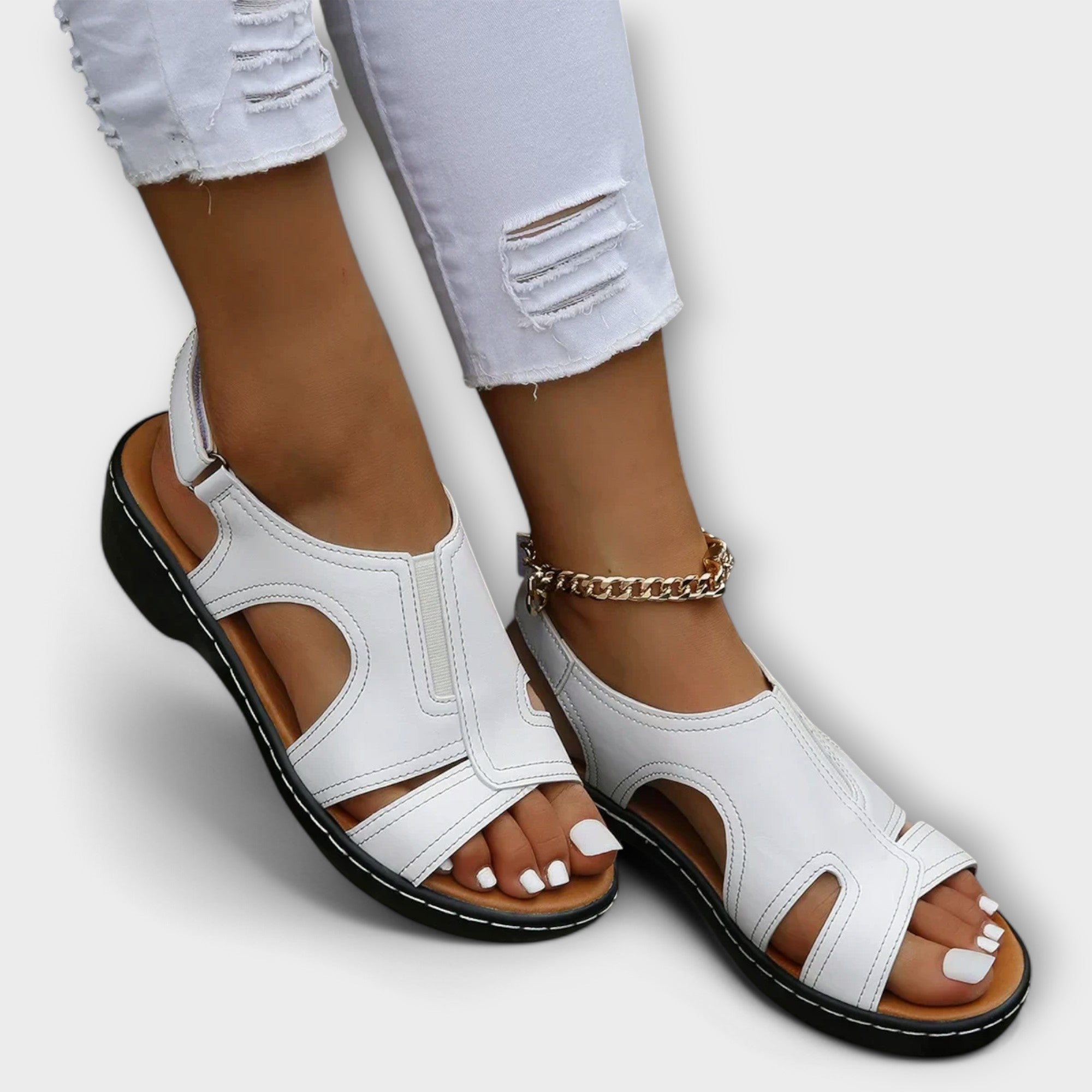 Sandals with Comfortable Leather Heel