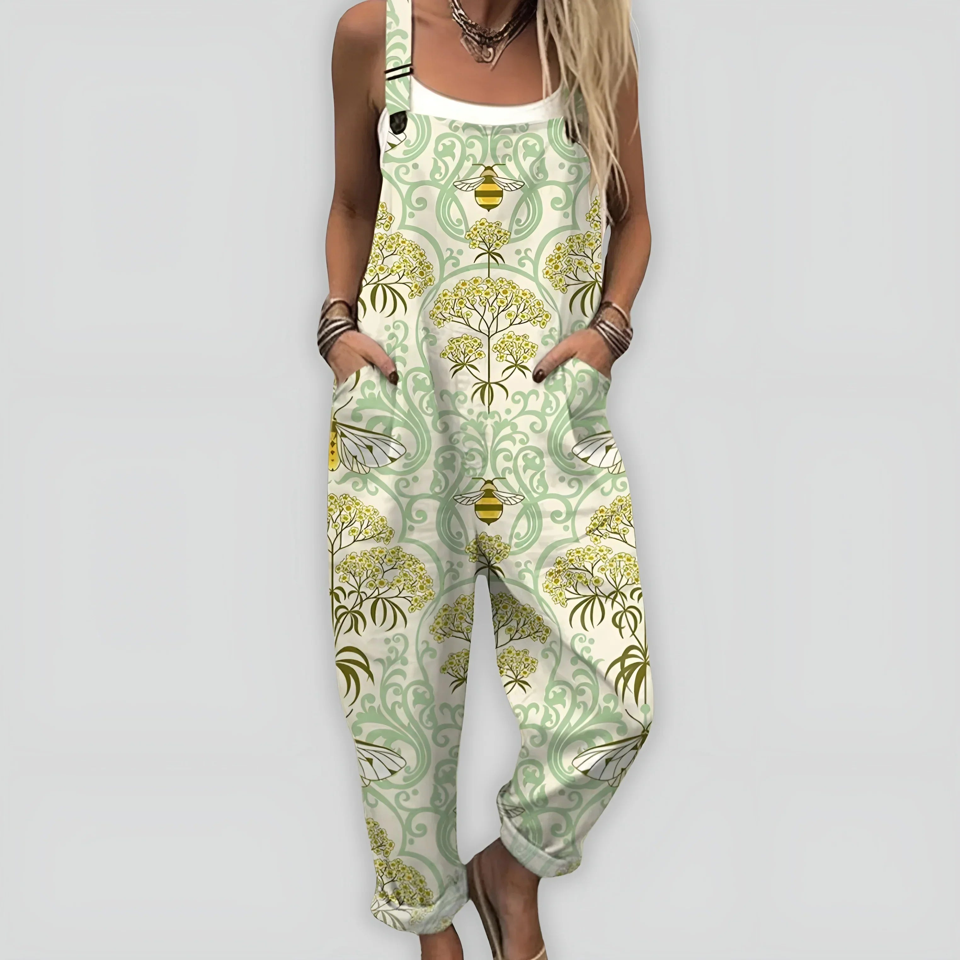 Comfortable and Stylish Jumpsuit with Relaxed Fit
