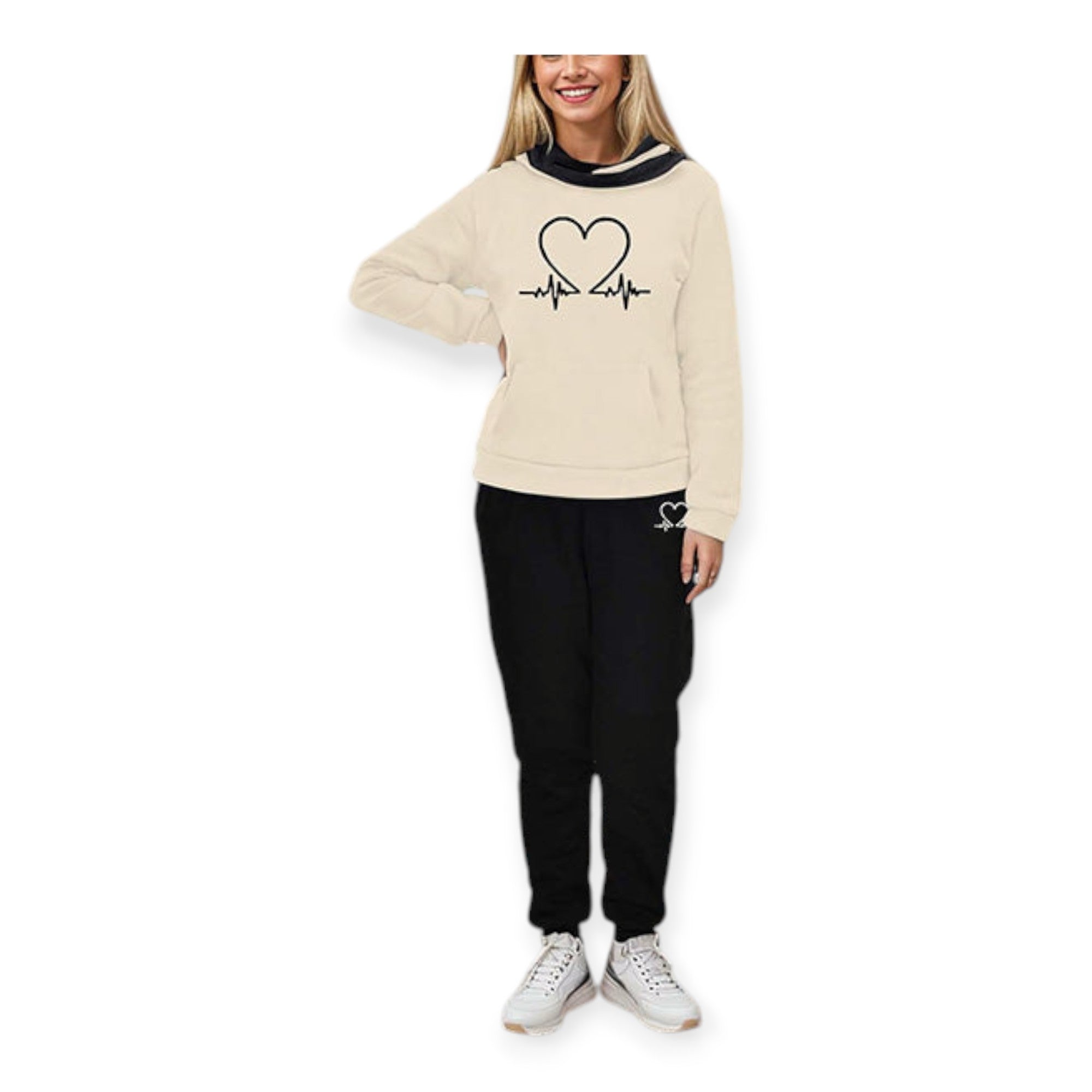 Comfortable hoodie and trousers set with a modern design