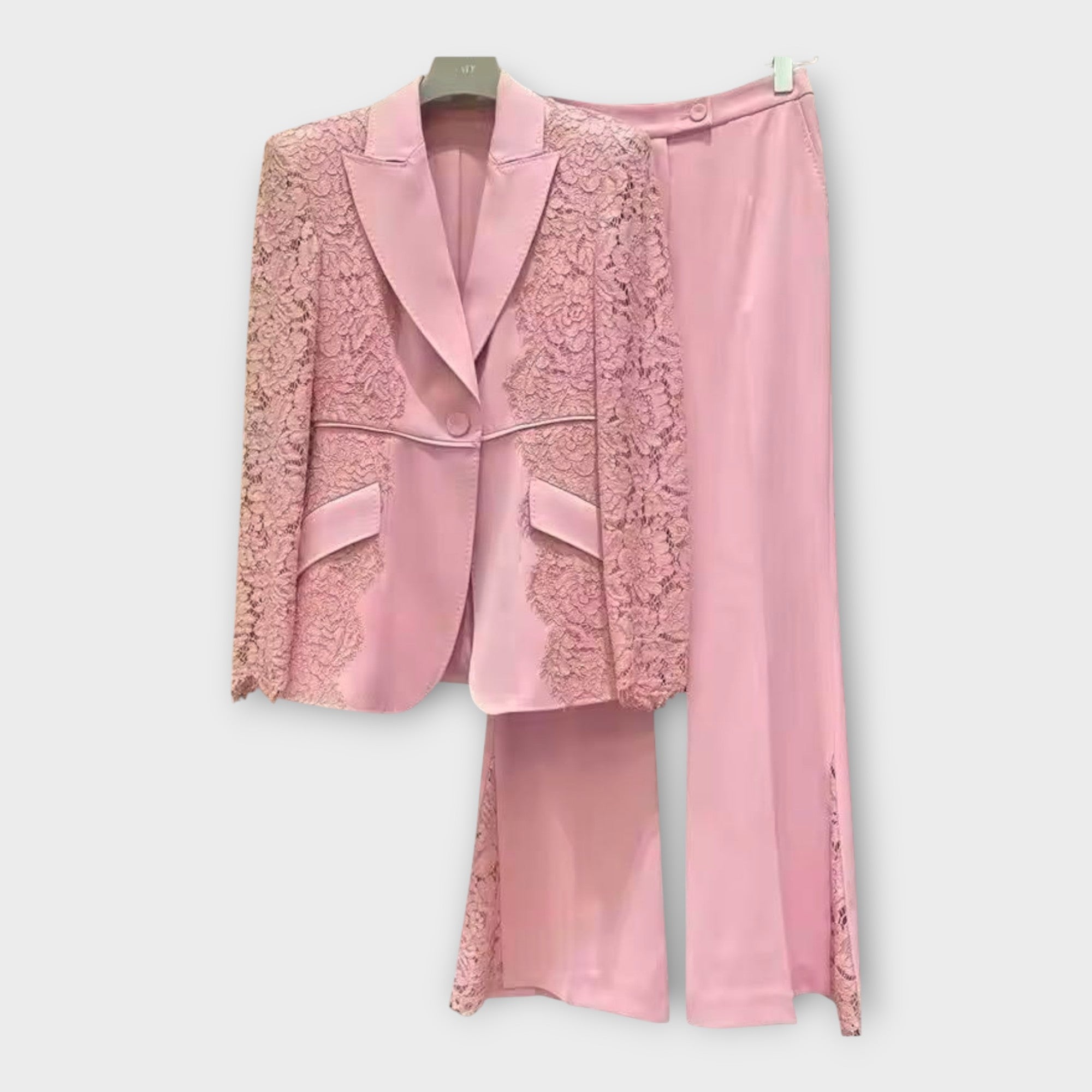 Elegant jacket and trouser set with lace details