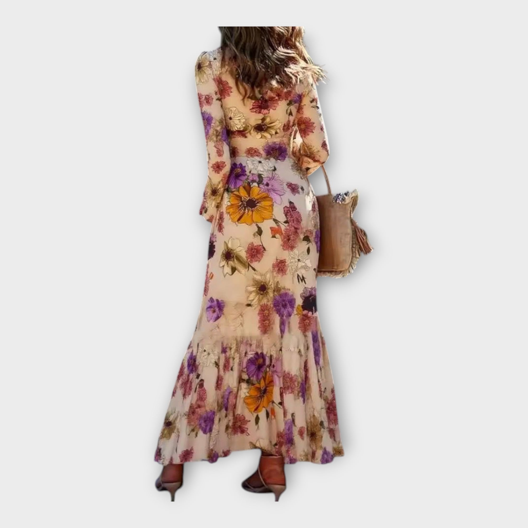 Long dress with elegant floral design