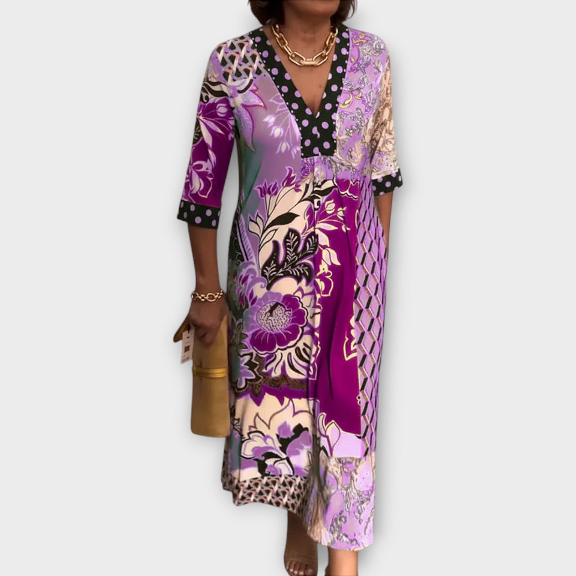 Dress with Elegant Neckline and Unique Designs