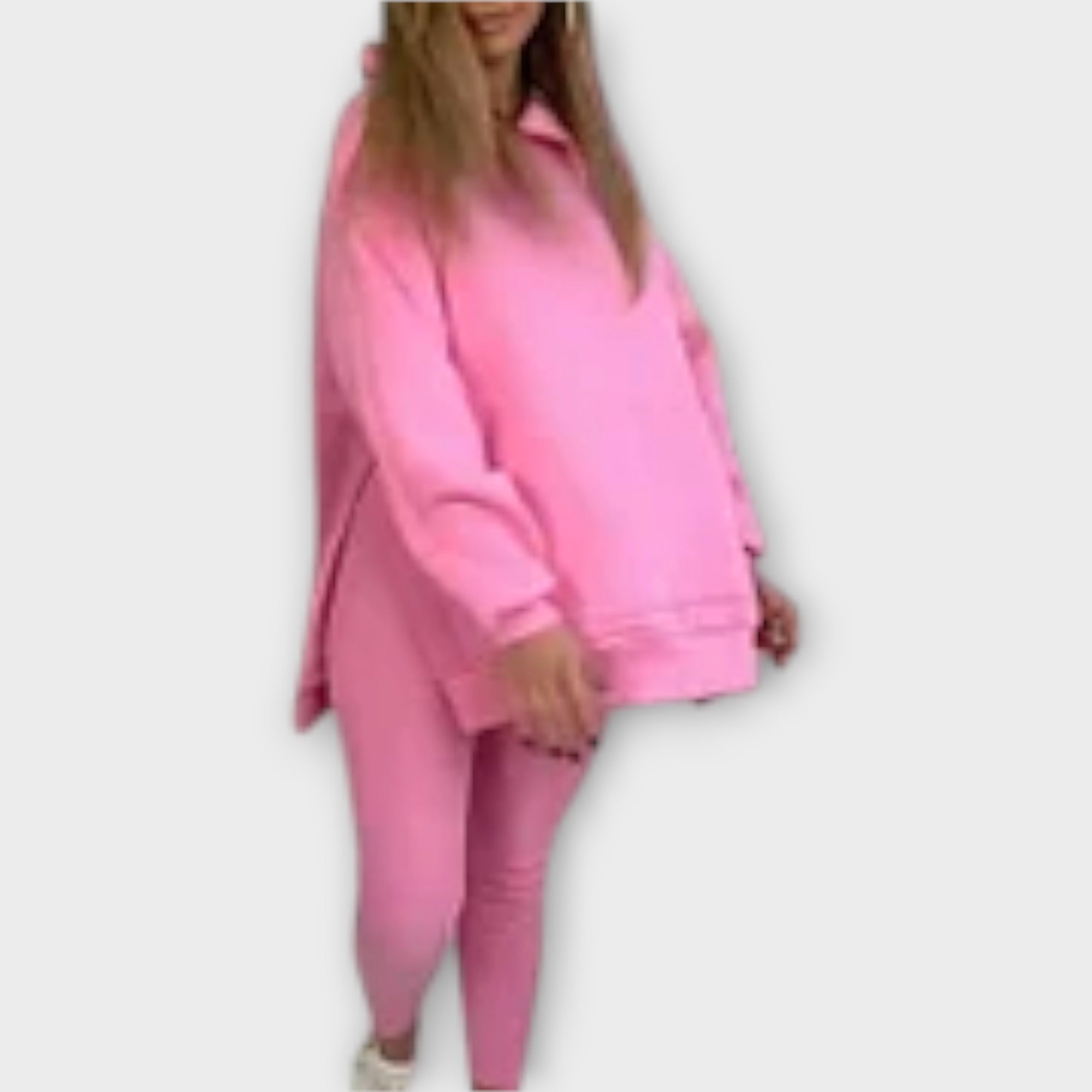 Loungewear Set with Relaxed Fit and Minimal Aesthetic