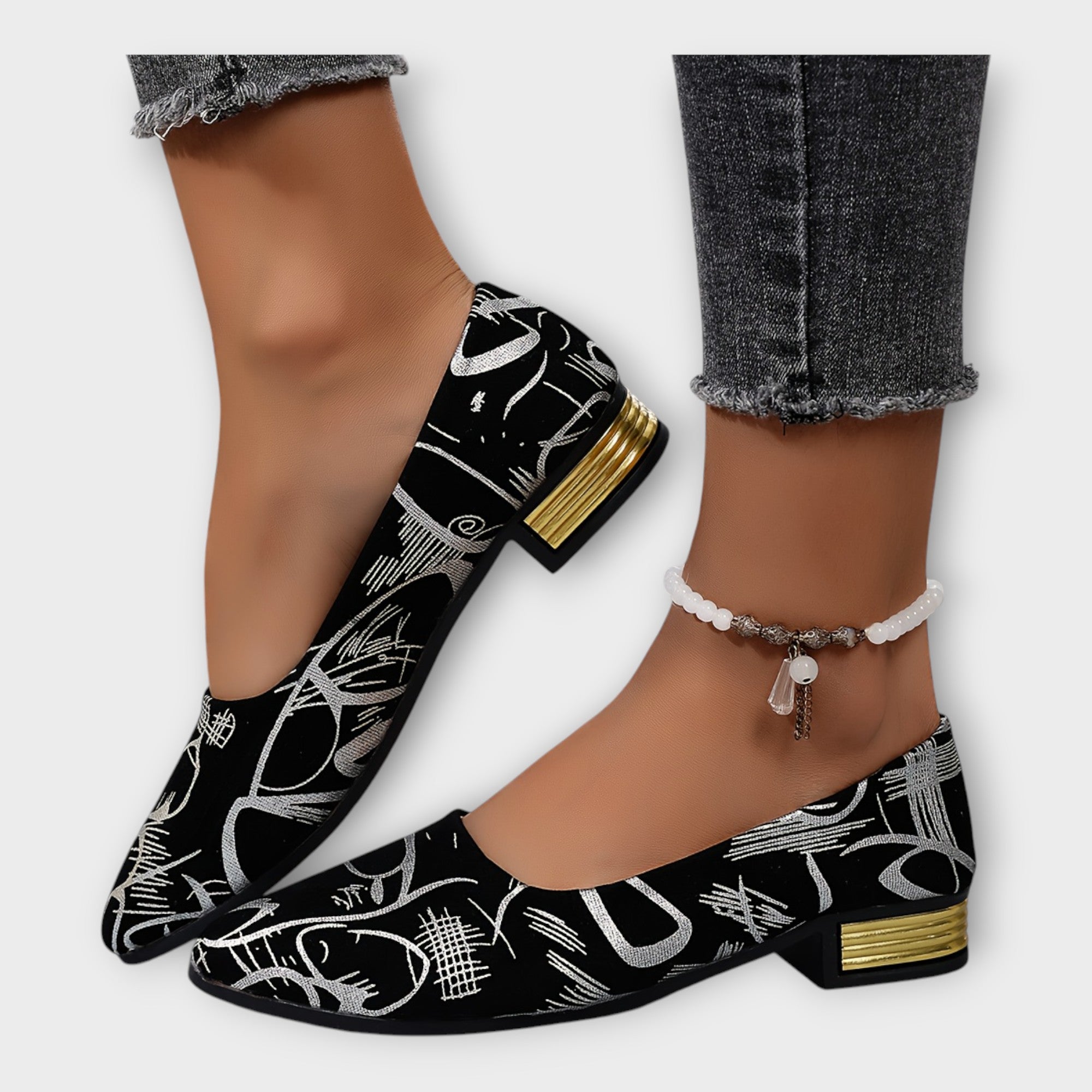 Elegant Ballerina Flats with Refined Details