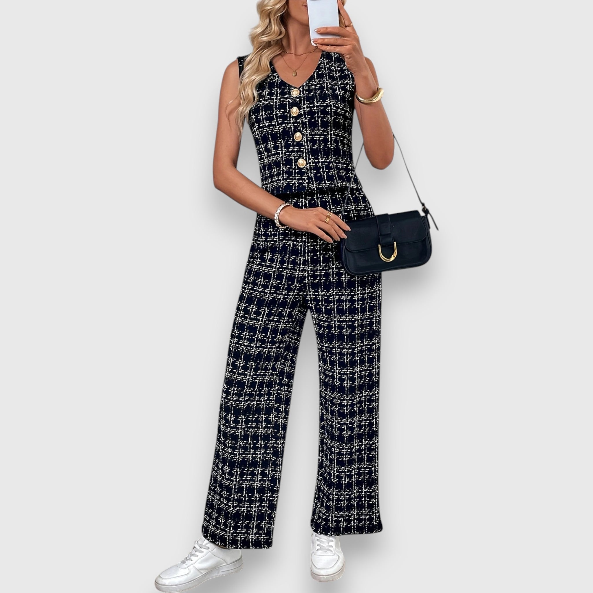 Two-Piece Set with V-Neck and Matching Trousers