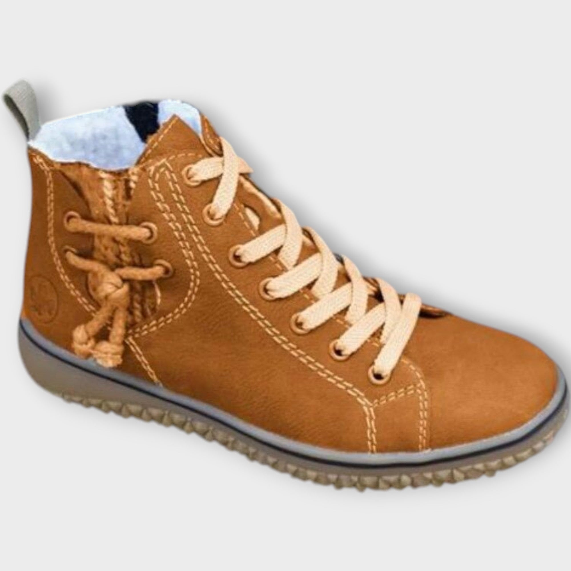 Modern Sports Boots with Comfortable Fit