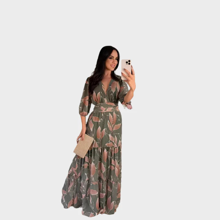 Long Dress with Floral Pattern and Comfortable Fit for Elegant Days
