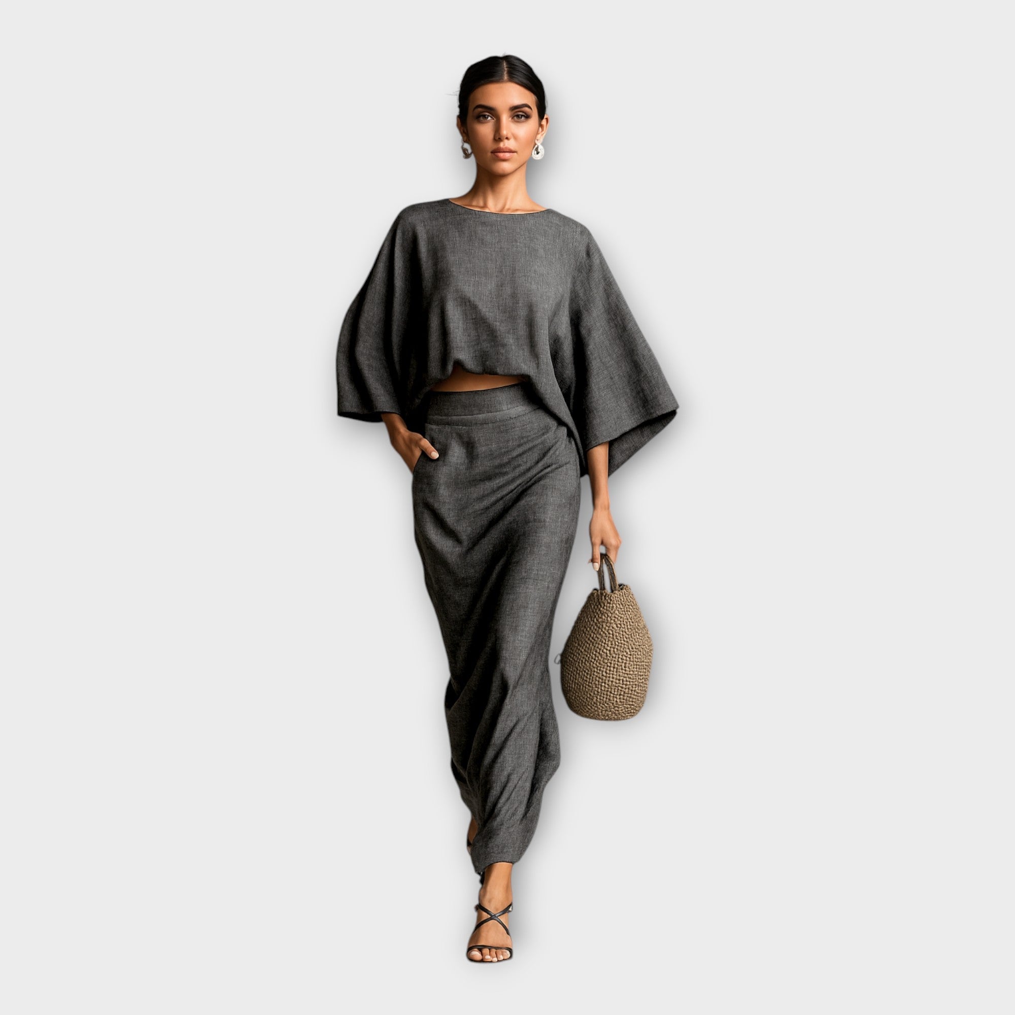 Set with a sleek and versatile design